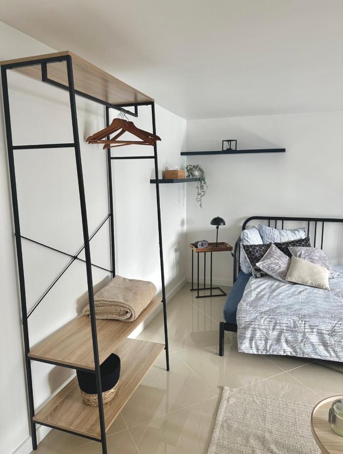 Ferienwohnung Petite Maison Studio Tout Confort Cosy Givors Autoroute Et Gare Exterior foto