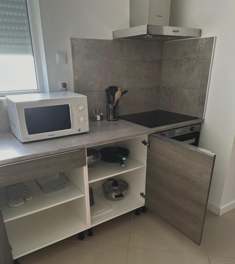 Ferienwohnung Petite Maison Studio Tout Confort Cosy Givors Autoroute Et Gare Exterior foto